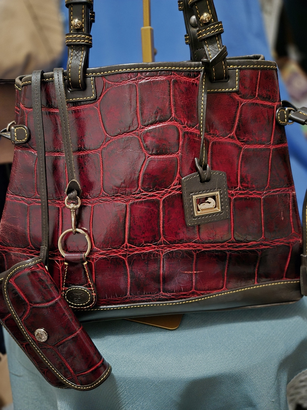 Super Nice!  DOONEY. Red/Burgundy Croco-Embossed Leather Tote Bag & Accessories